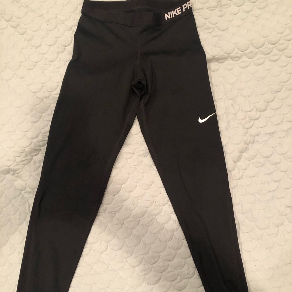 Women’s Size Large Nike Pro Dri-Fit Leggings